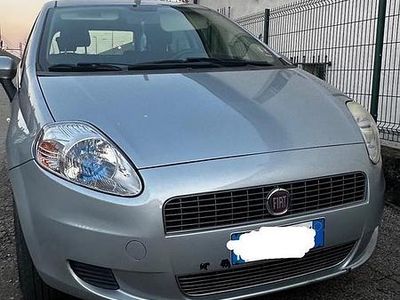 Usata Fiat Grande Punto Dynamic 77 CV (56 kW) 2009 Grigio Utilitaria