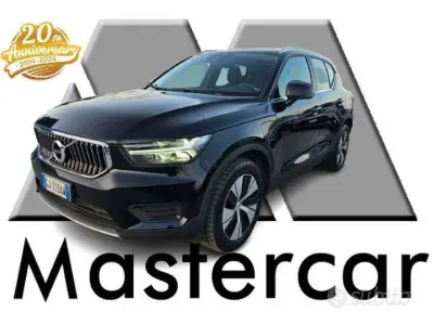 Begagnad Volvo XC40 Inscription 179 HK (131 kW) 2022 Svart SUV