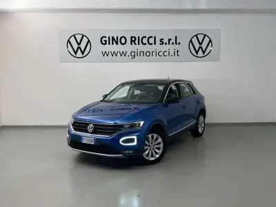 Usata VW T-Roc Advance 116 CV (85 kW) 2019 Blu/azzurro SUV