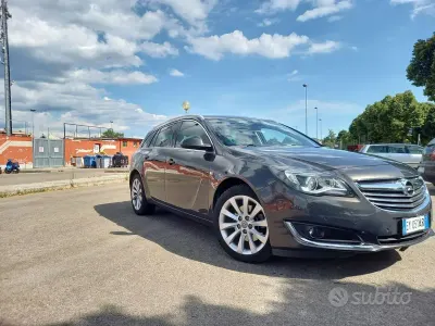Usata Opel Insignia Sport 163 CV (119 kW) 2015 Marrone Station wagon