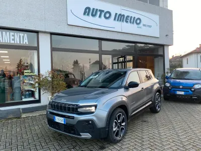 Usata Jeep Avenger Summit 100 CV (73 kW) 2025 Grigio SUV