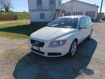 Usata Volvo V70 2009 Bianco Station wagon