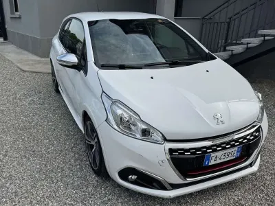 Usata Peugeot 208 GTi 208 CV (152 kW) 2015 Bianco Utilitaria
