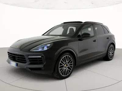 Usata Porsche Cayenne 441 CV (324 kW) 2018 Nero jet metallizzato SUV