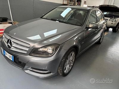 Usata Mercedes C220 Avantgarde 170 CV (125 kW) 2011 Grigio Berlina