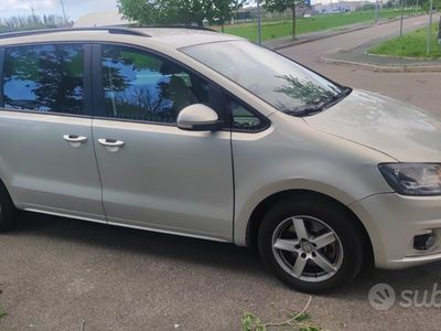 usata Seat Alhambra 2012 incidentata