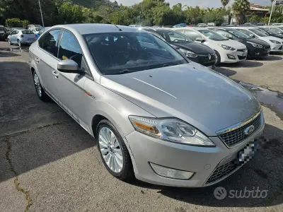 Usata Ford Mondeo Ghia 155 CV (114 kW) 2006 Grigio Berlina
