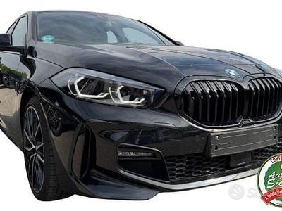 Begagnad BMW 118 M Sport 136 HK (100 kW) 2024 Svart Halvkombi