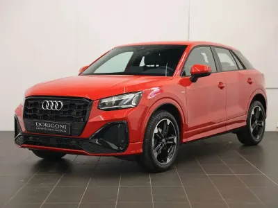Usata Audi Q2 S-Line 116 CV (85 kW) 2025 Rosso progressivo metallizzato SUV