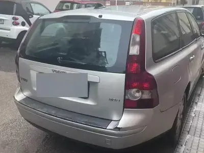 Usata Volvo V50 Momentum 136 CV (100 kW) 2006 Station wagon