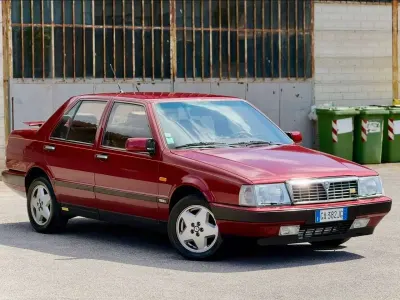 Usata Lancia Thema 215 CV (158 kW) 1988 Rosso Berlina