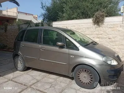 Usata Lancia Musa 69 CV (50 kW) 2005 Monovolume