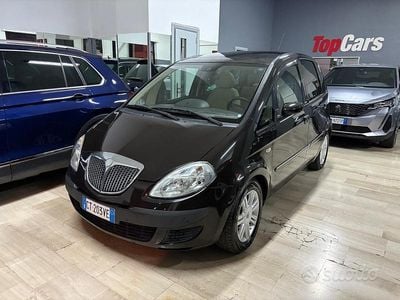 Usata Lancia Musa 70 CV (51 kW) 2005 Nero Monovolume