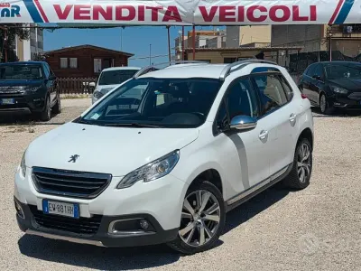 Usata Peugeot 2008 Allure 92 CV (67 kW) 2014 Bianco SUV