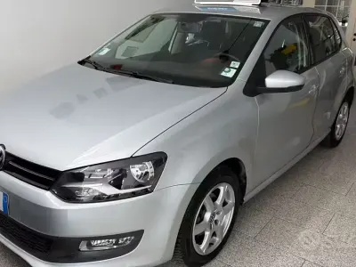 Usata VW Polo Comfortline 75 CV (55 kW) 2011 Grigio Utilitaria