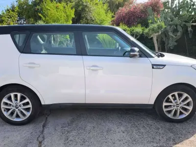 Usata Kia Soul 132 CV (97 kW) 2017 Bianco SUV