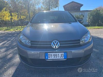 Usata VW Golf VI Highline 110 CV (80 kW) 2009 Beige Utilitaria