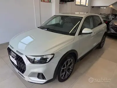 Usata Audi A1 Admired 110 CV (80 kW) 2023 Grigio SUV