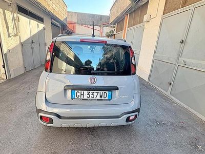 Usata Fiat Panda Cross Cross 69 CV (50 kW) 2022 Grigio Utilitaria
