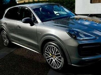 Usata Porsche Cayenne 340 CV (250 kW) 2021 Grigio quarzite SUV