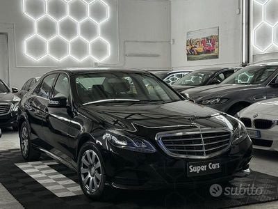 Usata Mercedes E200 Premium 136 CV (100 kW) 2015 Nero Berlina