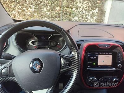 Usata Renault Captur Life 90 CV (66 kW) 2017 Grigio SUV