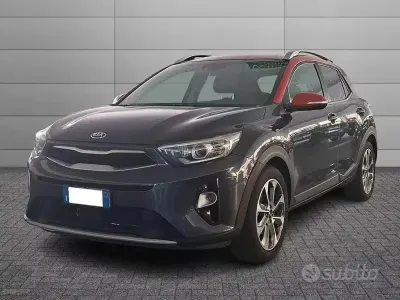 Usata Kia Stonic 97 CV (71 kW) 2019 Grigio SUV