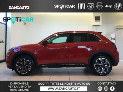 Nuova Fiat 600 La Prima 110 CV (80 kW) 2026 Rosso SUV