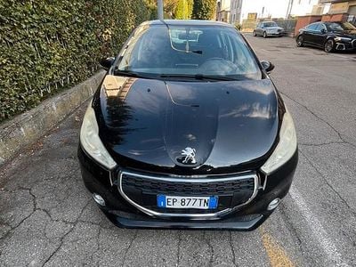 Usata Peugeot 208 68 CV (50 kW) 2013 Nero Utilitaria