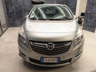 Usata Opel Meriva Cosmo 101 CV (74 kW) 2014 Grigio Monovolume