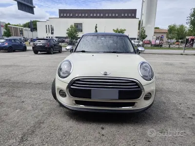 Usata Mini Cooper D 116 CV (85 kW) 2015 Utilitaria