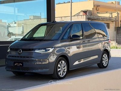 Usata VW Multivan Life 150 CV (110 kW) 2023 Grigio Furgone