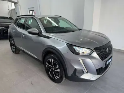 Usata Peugeot 2008 Allure 131 CV (96 kW) 2020 Grigio SUV