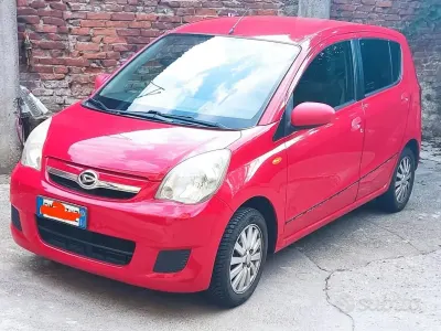 Usata Daihatsu Cuore 58 CV (42 kW) 2008 Rosso Utilitaria