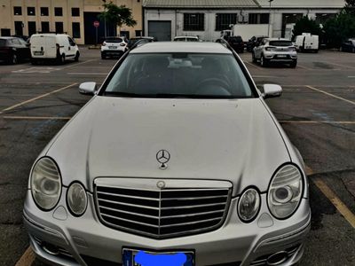 Mercedes E220