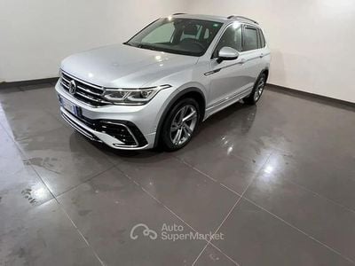 Usata VW Tiguan R-line 150 CV (110 kW) 2021 Argento SUV