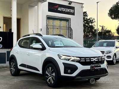 Nuova Dacia Sandero Expression 101 CV (74 kW) 2025 Bianco Berlina