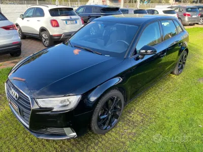 Usado Audi A3 Sport 117 CV (86 kW) 2018 Negro Berlina