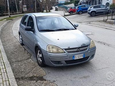 Usata Opel Corsa Enjoy 69 CV (50 kW) 2004 Grigio Utilitaria