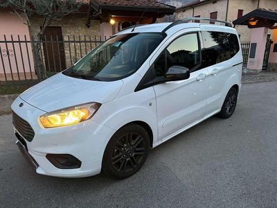 Usata Ford Tourneo Courier Sport 99 CV (72 kW) 2019 Monovolume