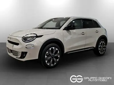 Nuova Fiat 600 La Prima 101 CV (74 kW) 2026 Bianco SUV