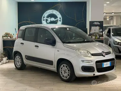 Usata Fiat Panda 69 CV (50 kW) 2017 Grigio Utilitaria