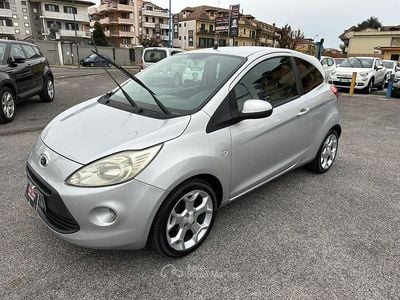 Usata Ford Ka Titanium 69 CV (50 kW) 2010 Grigio Berlina