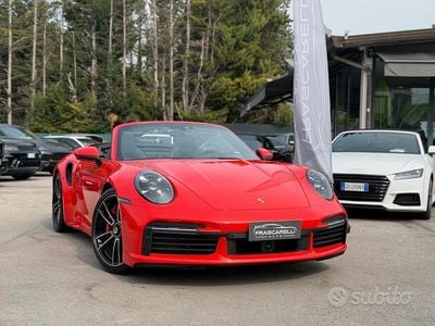 Usata Porsche 911 Turbo Cabriolet 580 CV (426 kW) 2022 Rosso Cabrio