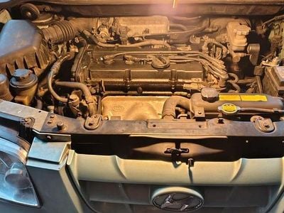 Begagnad Hyundai Matrix 103 HK (75 kW) 2002 Grön Minibuss