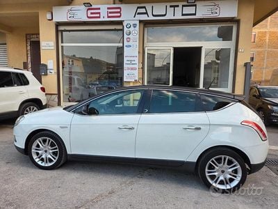 Usata Lancia Delta 120 CV (88 kW) 2013 Bianco Utilitaria