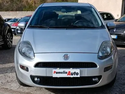 Gebraucht Fiat Punto Lounge 75 PS (55 kW) 2014 Silber Kleinwagen
