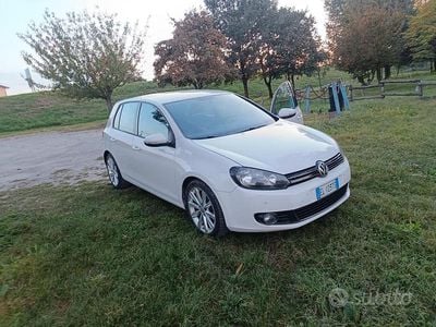 Usata VW Golf VII 105 CV (77 kW) 2012 Bianco Berlina
