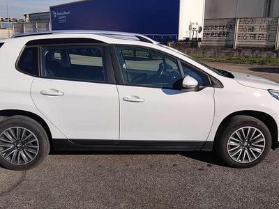 Usata Peugeot 2008 Active 82 CV (60 kW) 2019 Bianco SUV