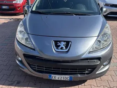 Käytetty Peugeot 207
